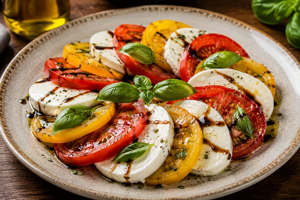 Insalata Caprese — La Dimora, cucina italiana